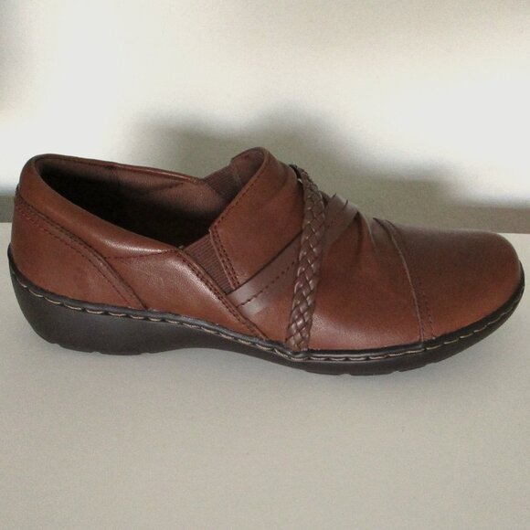 Clarks Collection Womens Tan Leather Loafer - Size 9N - Picture 3 of 9